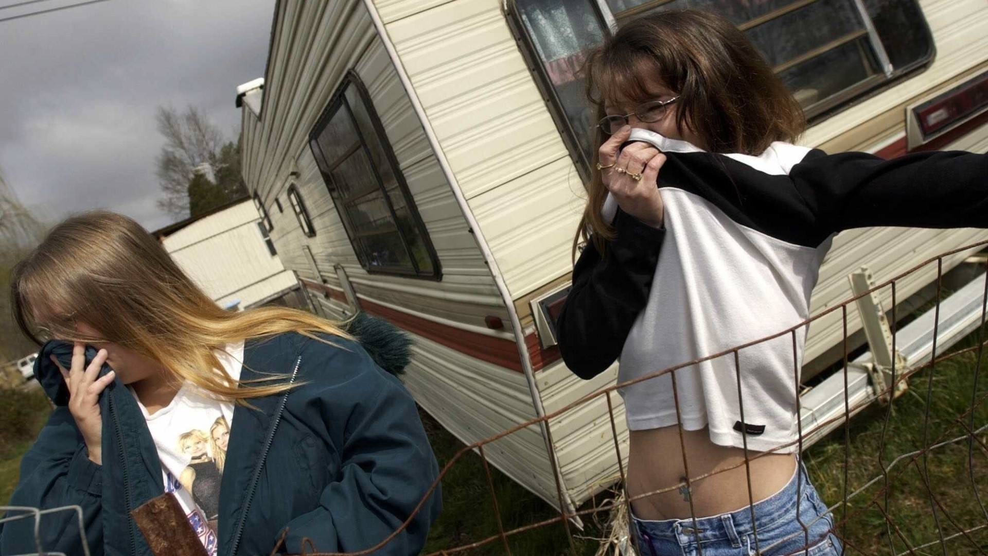 Вот как наказать соседей, портящих воздух: есть лишь один способ